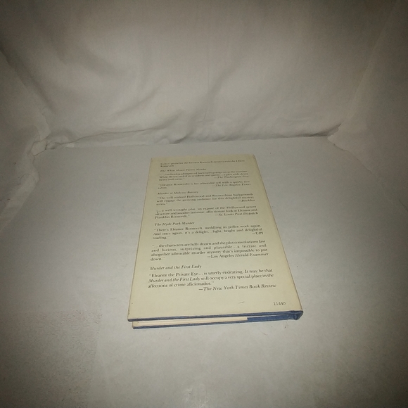 Murder at the Palace by Elliott Roosevelt 1988 GC - Picture 4 of 6